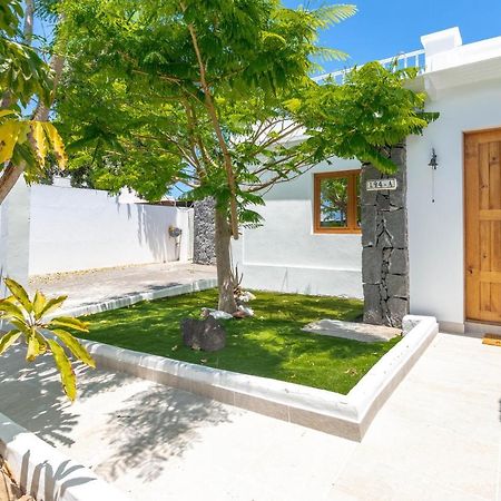 Villa Olive Tree Плая Бланка Екстериор снимка