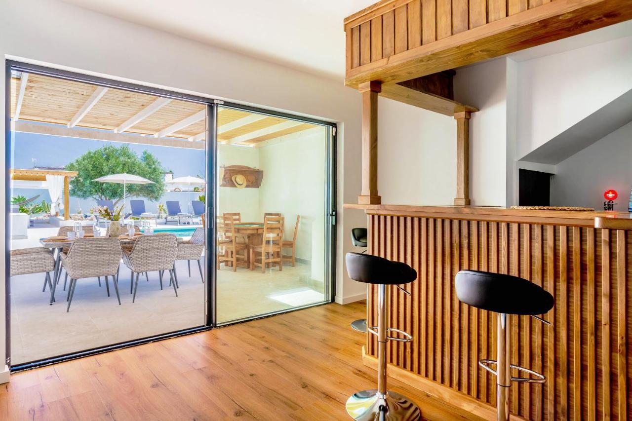 Villa Olive Tree Плая Бланка Екстериор снимка